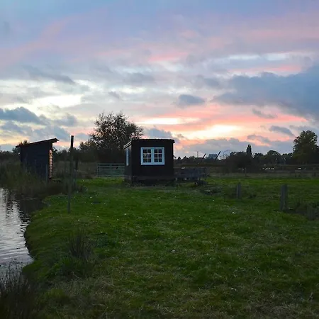 Nature Lovers Your Own Island Daire